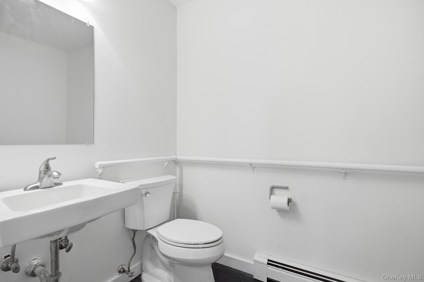 1228 Roanoke Avenue Property Photo 19