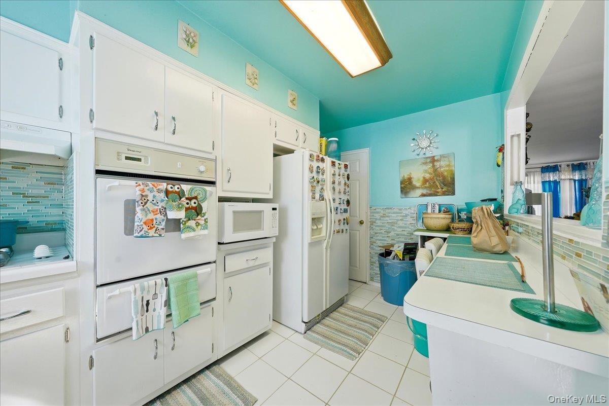 4027 Grace Avenue Property Photo 5