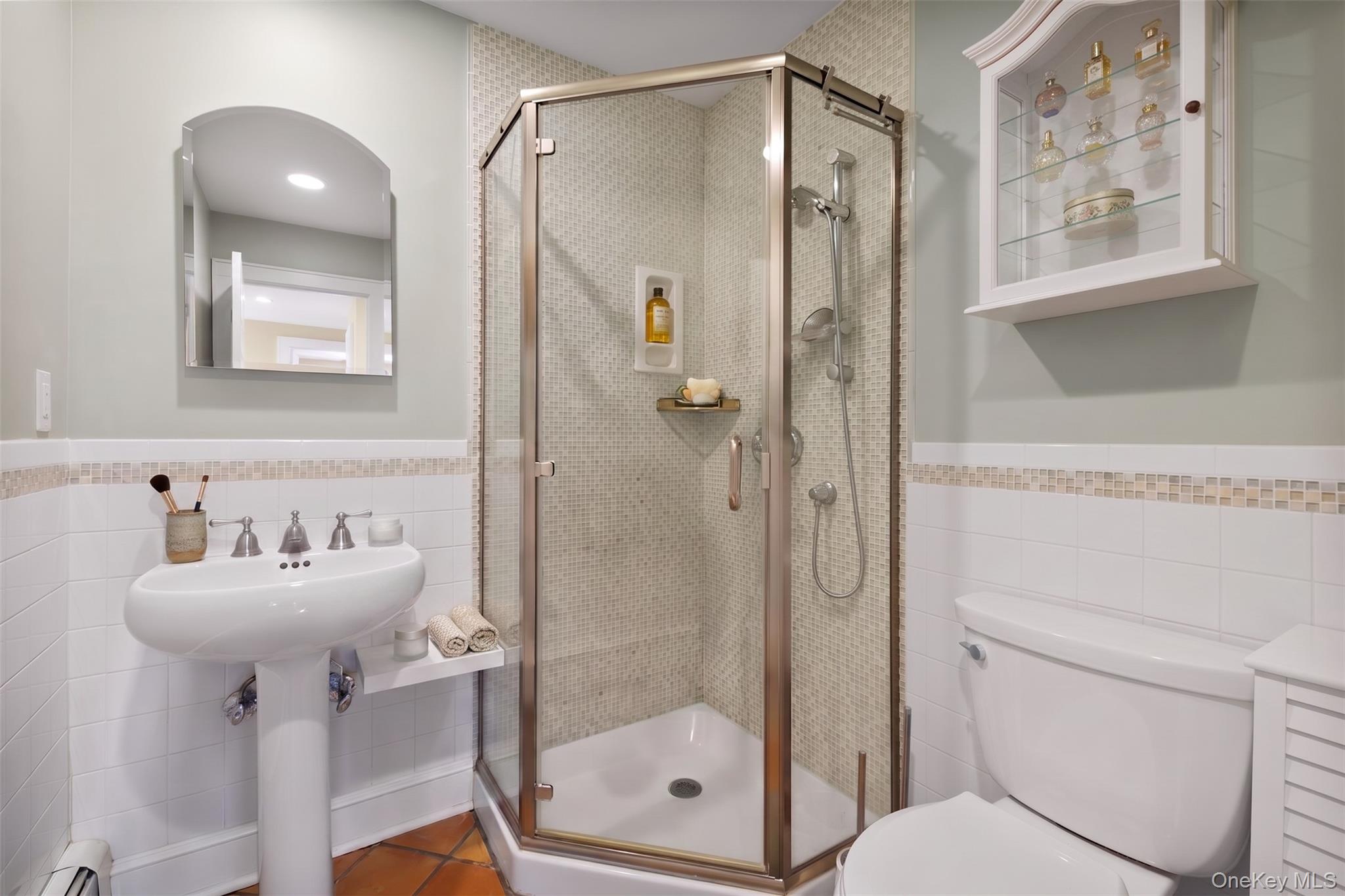 1 Dewey Avenue Property Photo 15