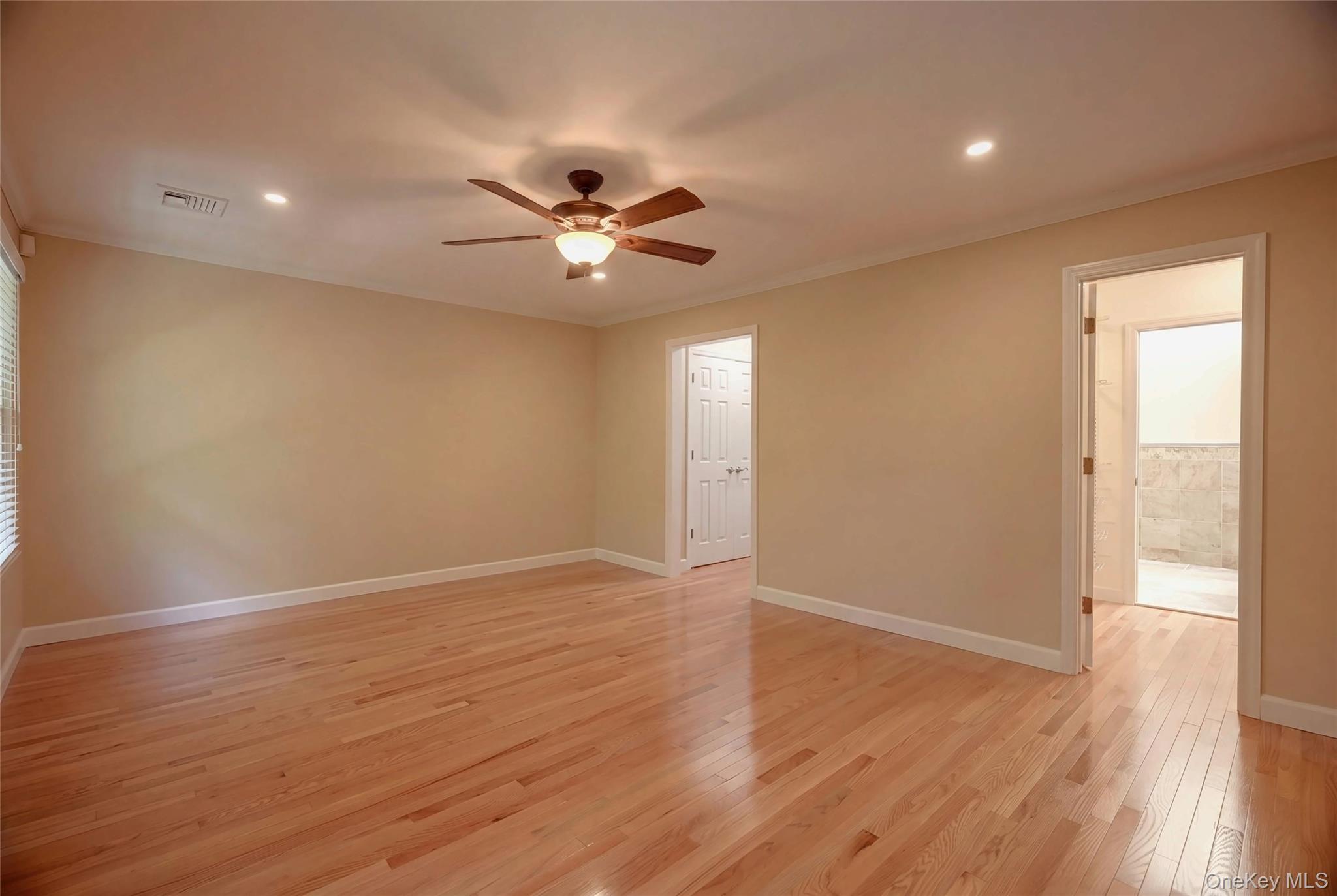 13 Pine Street Property Photo 10