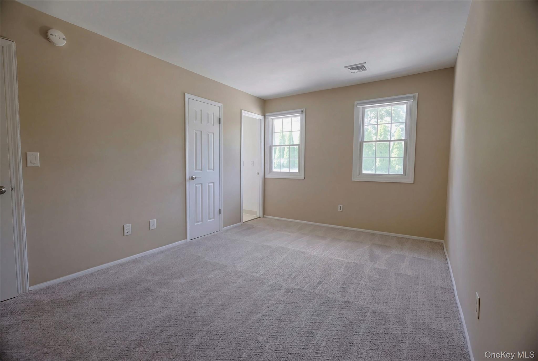 13 Pine Street Property Photo 17