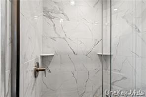 122 Commerce Street 5 Property Photo 4