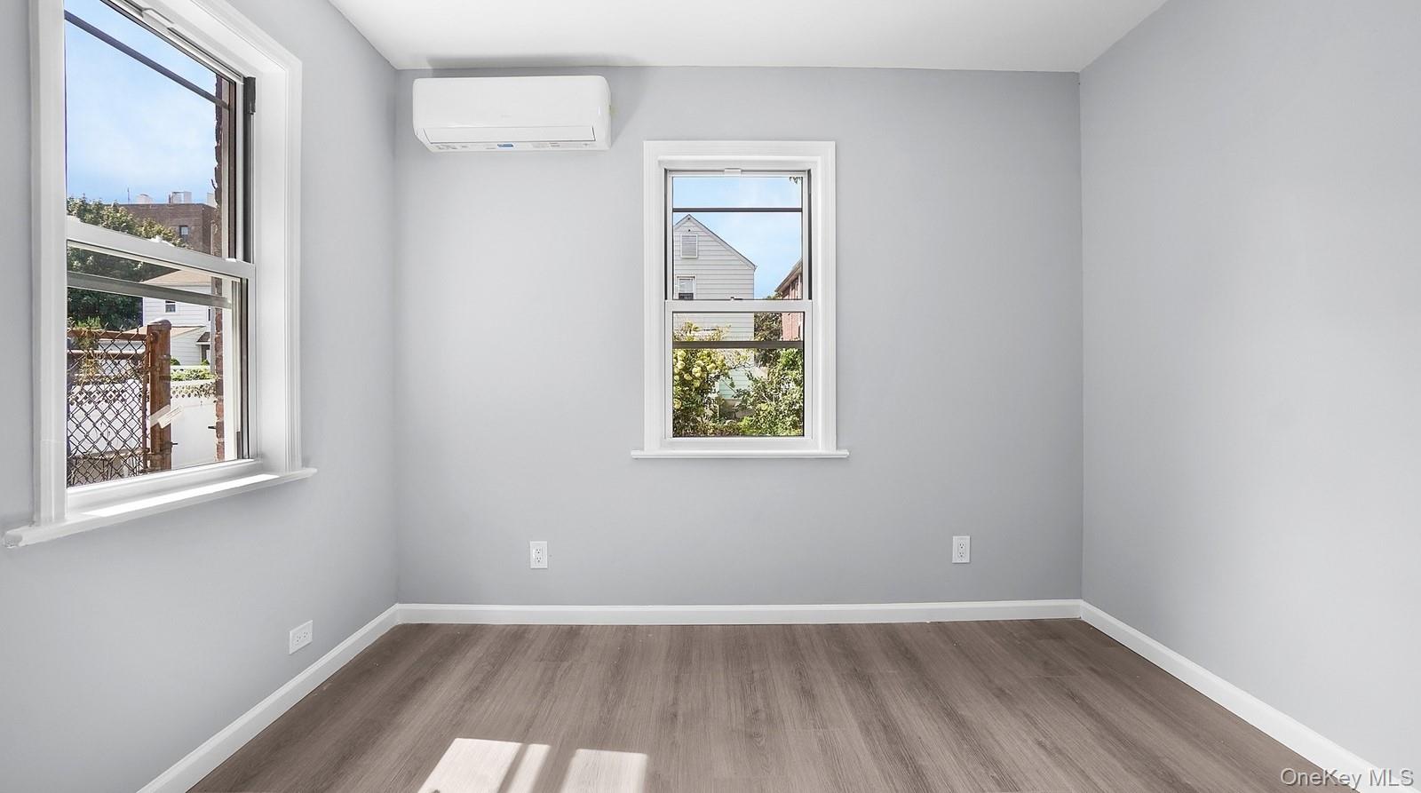 2729 Paulding Avenue Property Photo 17