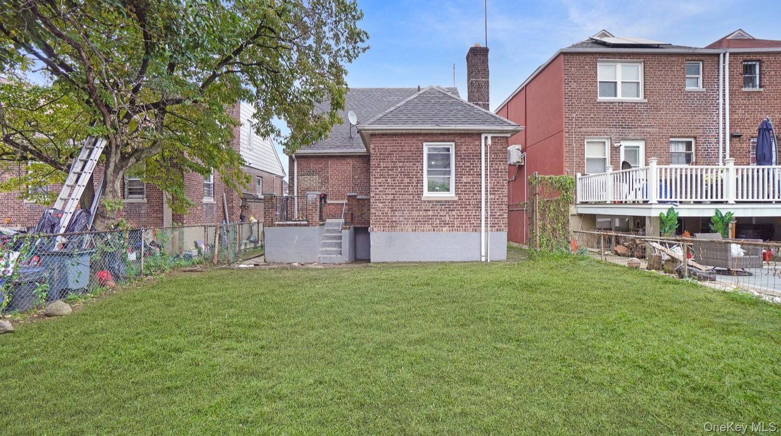 2729 Paulding Avenue Property Photo 31