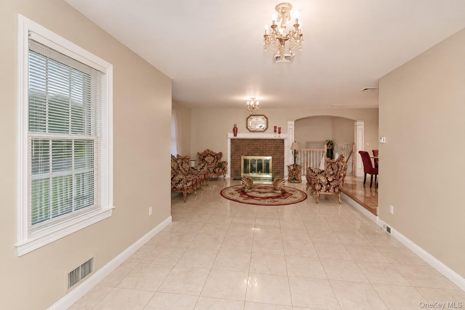 303 Westchester Avenue Property Photo 7