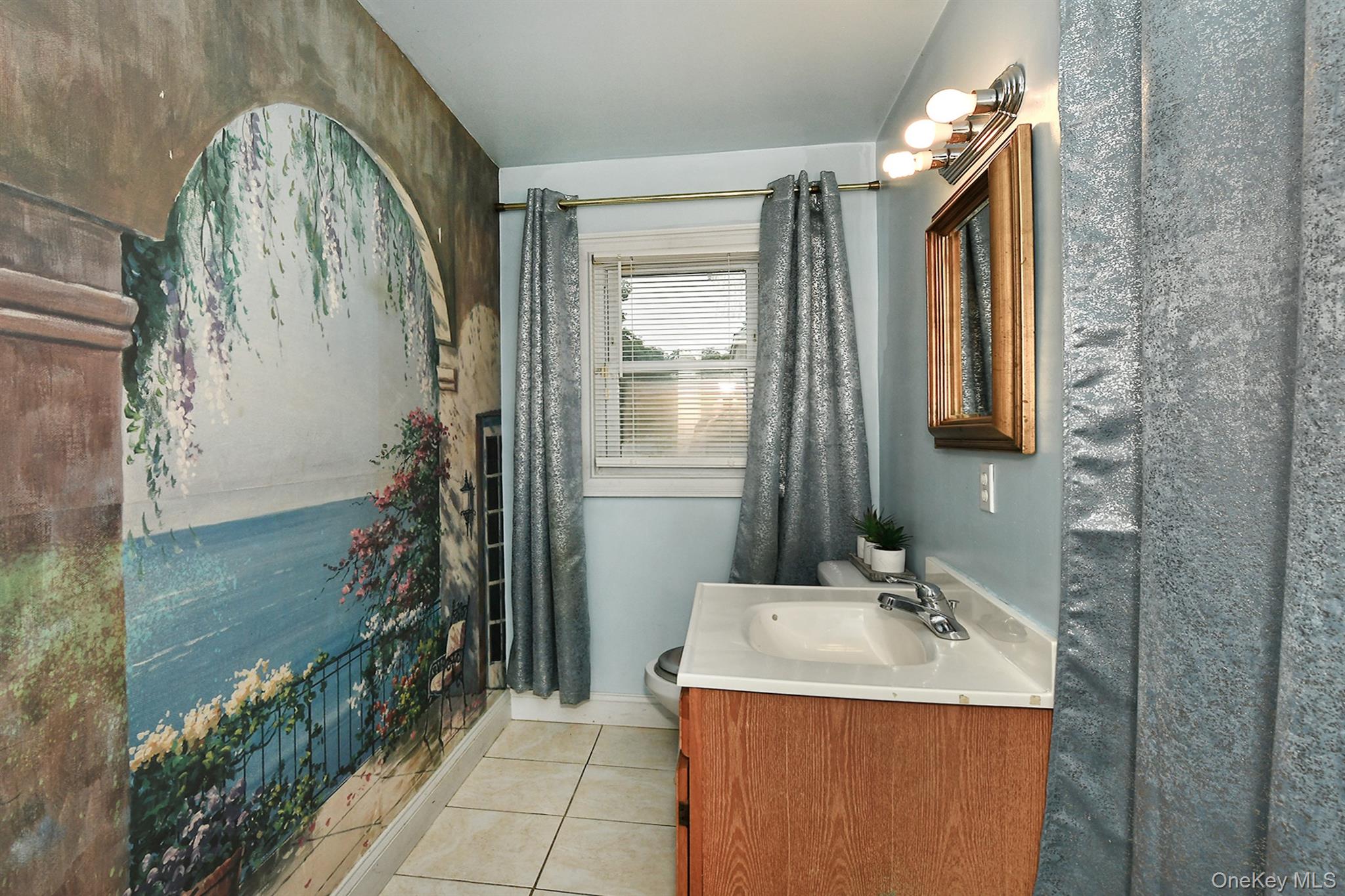 303 Westchester Avenue Property Photo 16