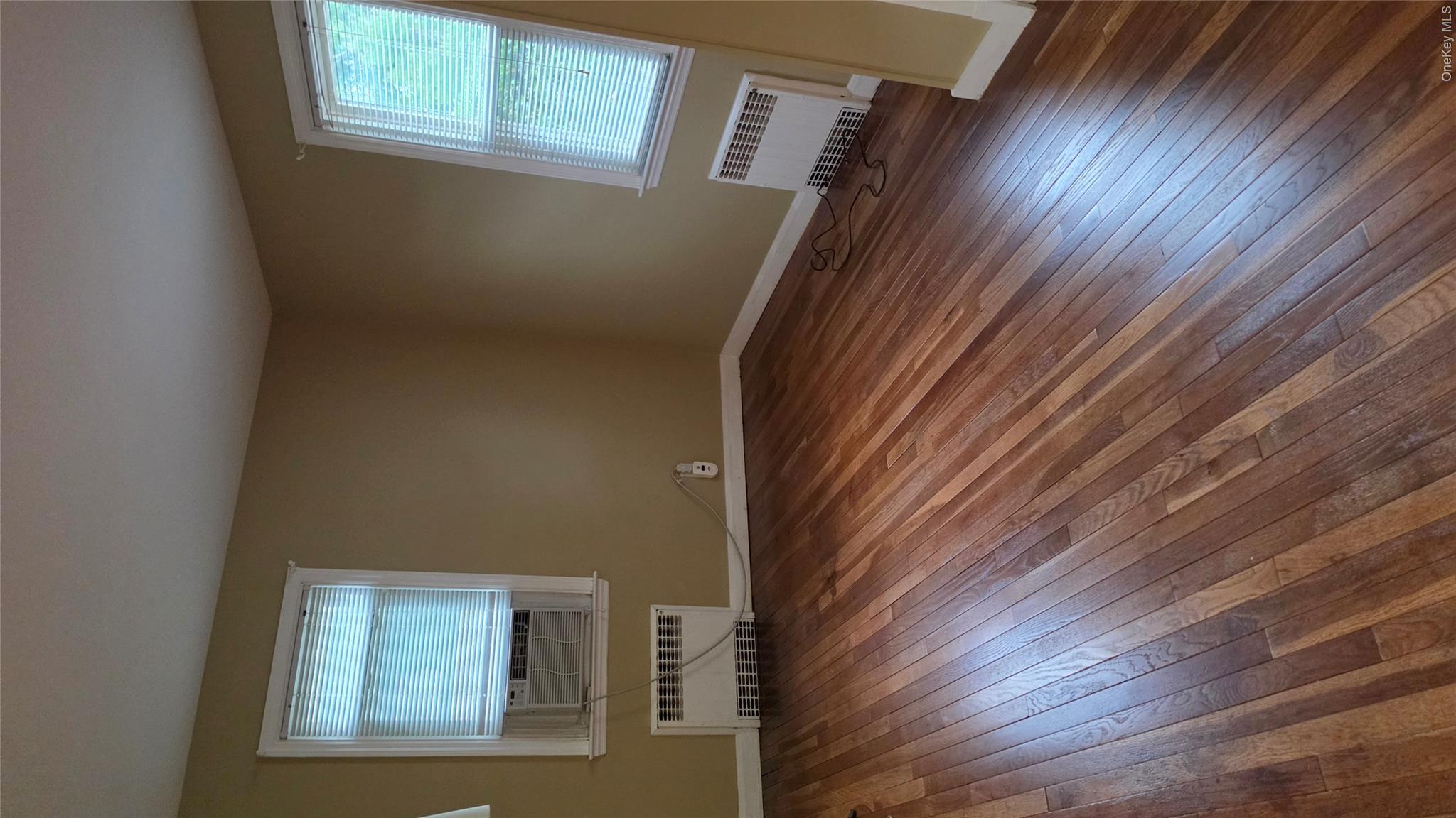 27 Haines Boulevard Property Photo 11