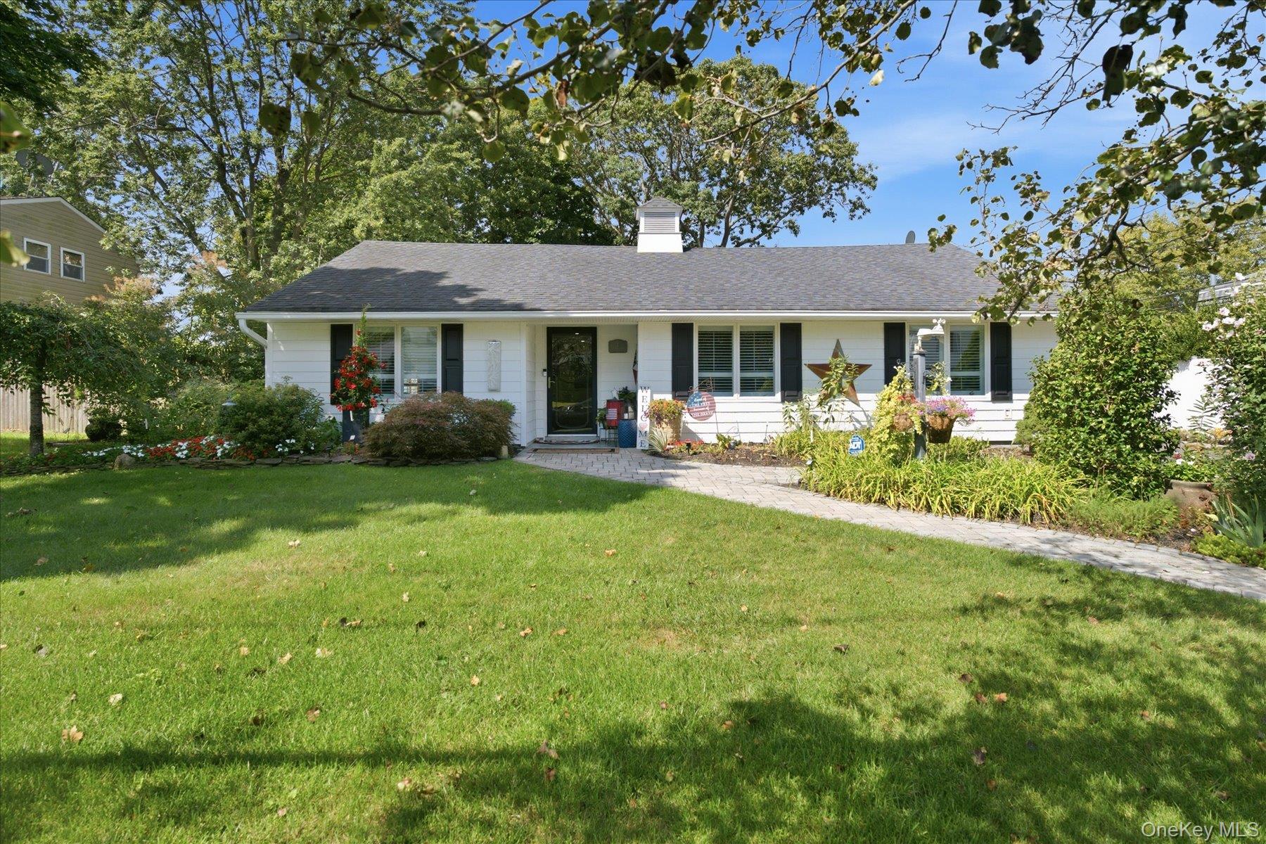 4 Fairlane Drive Property Photo 1