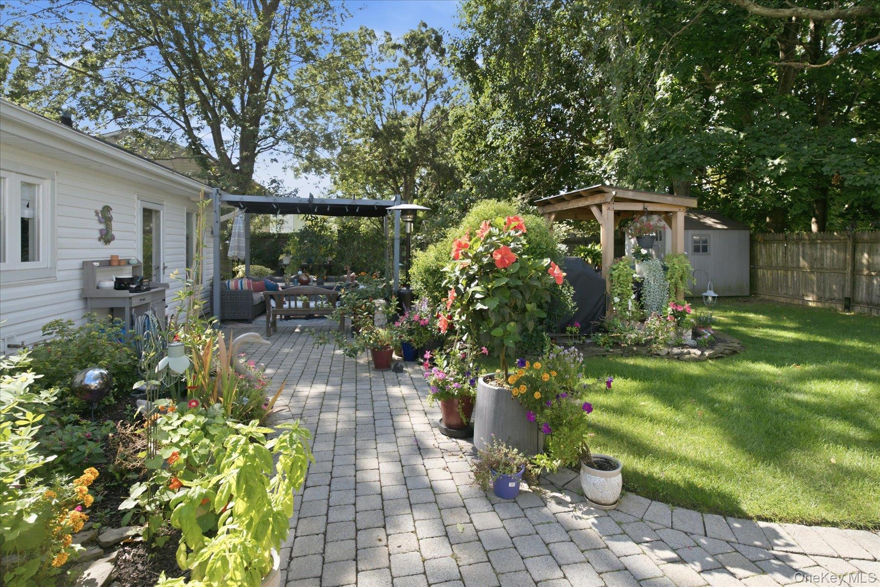 4 Fairlane Drive Property Photo 38