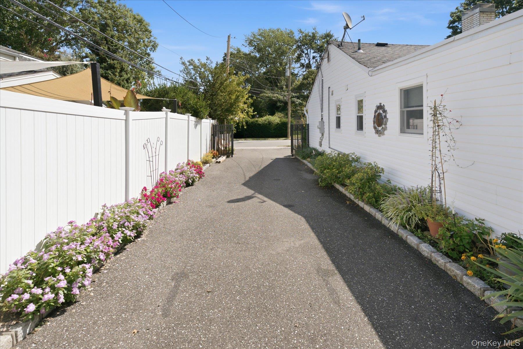 4 Fairlane Drive Property Photo 47