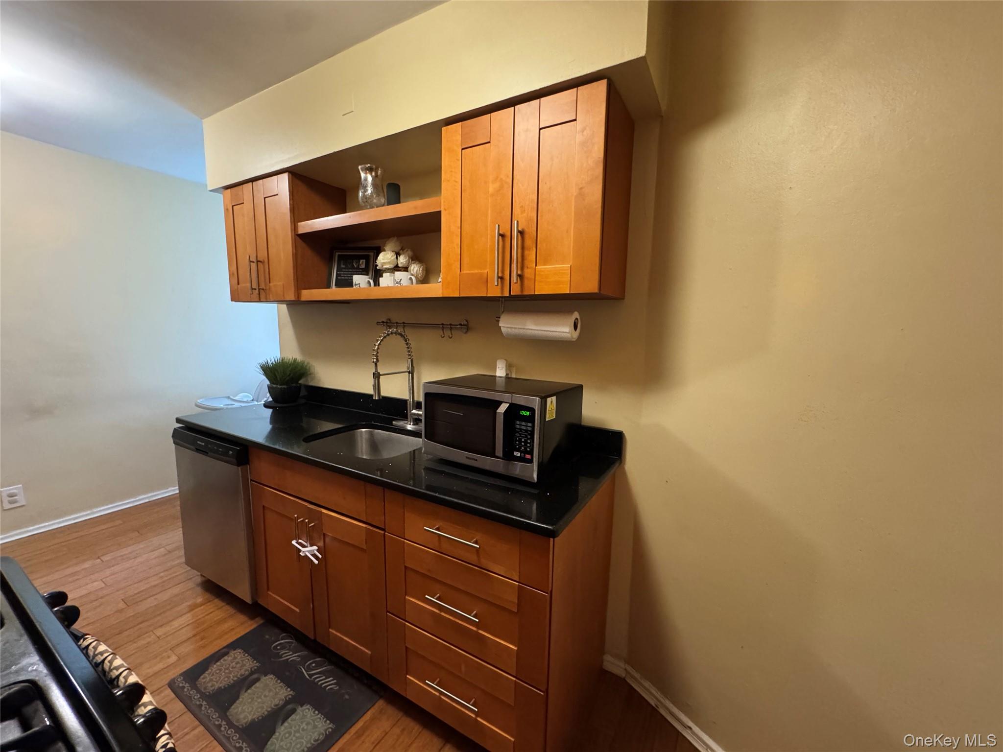 145 Smith D21 Property Photo 4