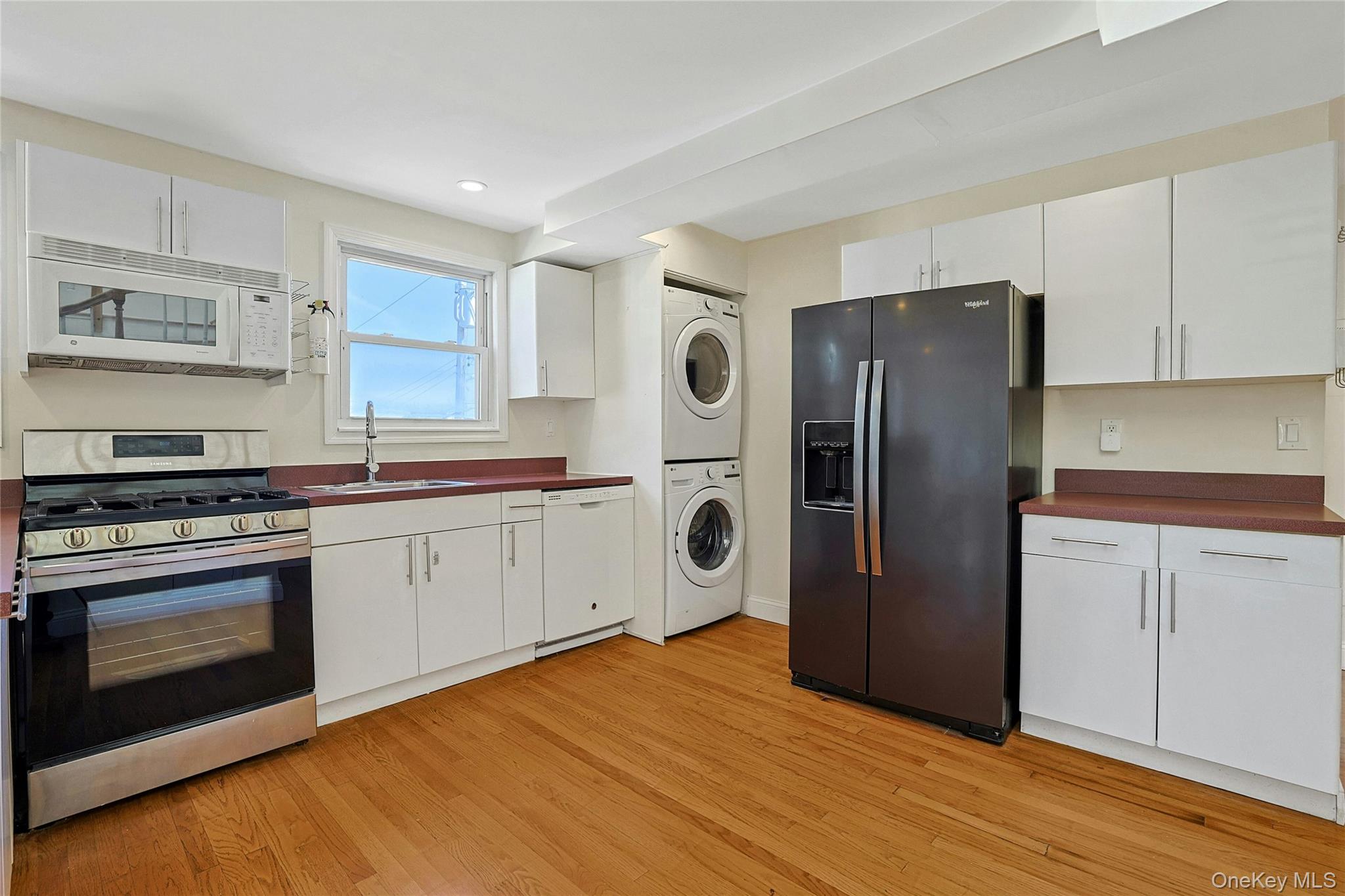 188 Main Street Property Photo 7