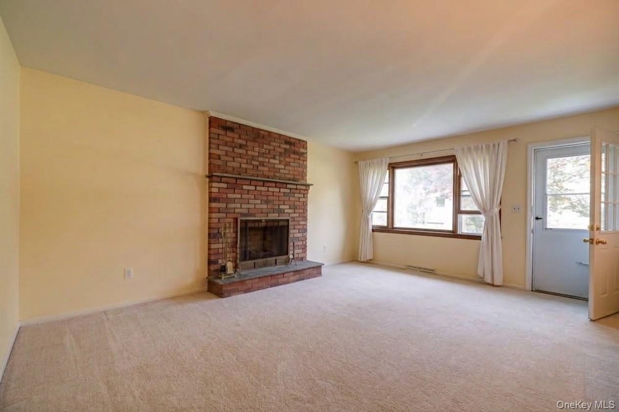 146 Carley Avenue Property Photo 4