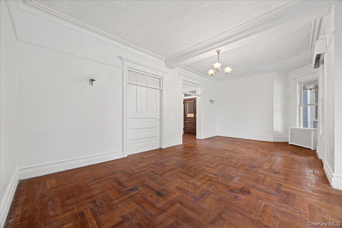 512 Warburton Avenue Property Photo 6
