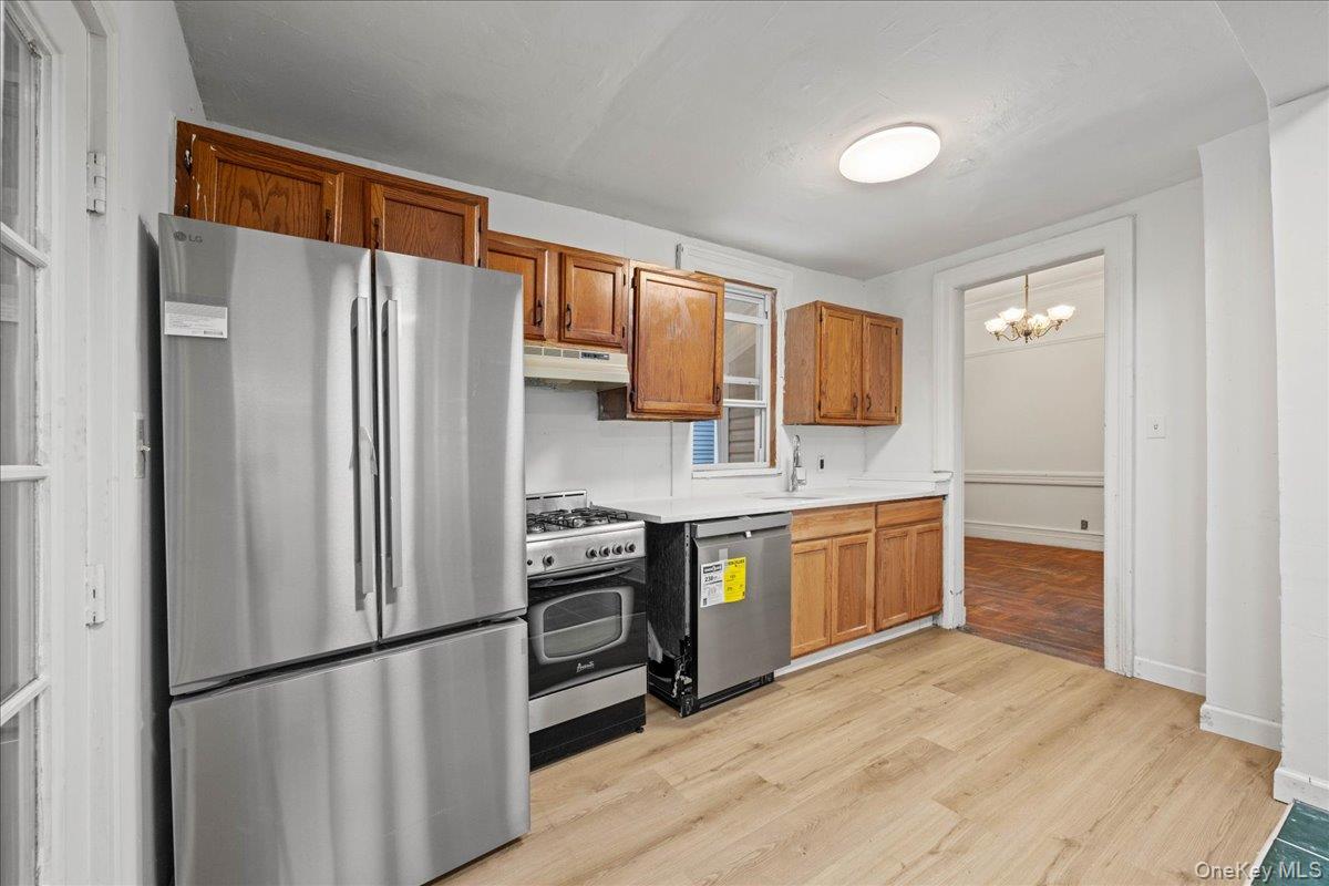 512 Warburton Avenue Property Photo 14