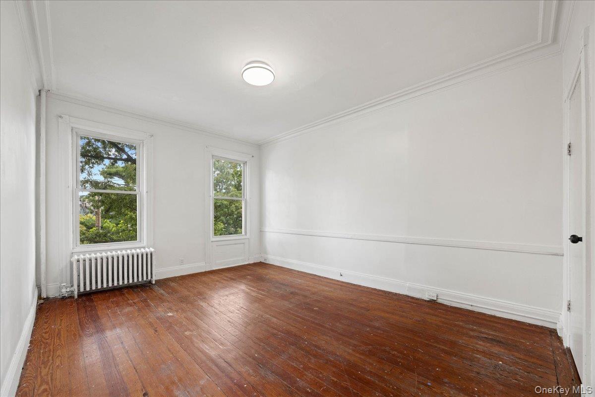 512 Warburton Avenue Property Photo 19