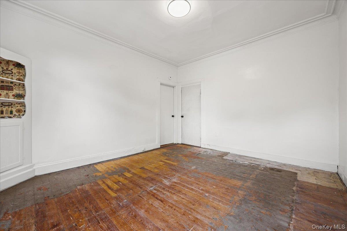512 Warburton Avenue Property Photo 22