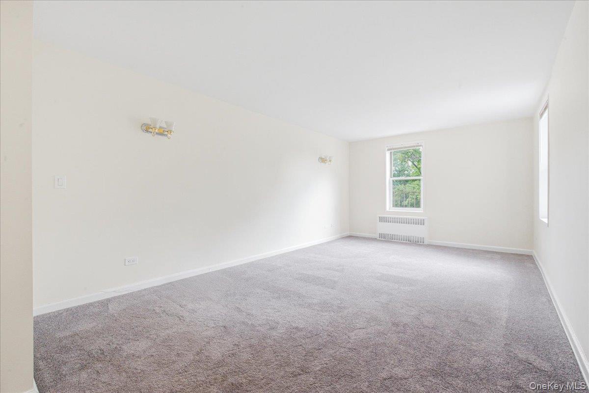 82-40 Austin Street 6b Property Photo 8
