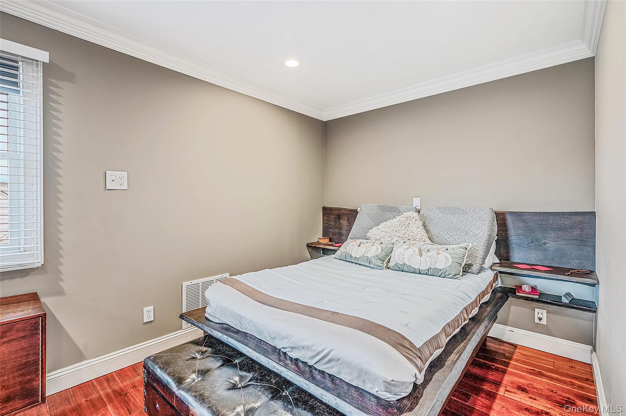 9 Perry Place Property Photo 26