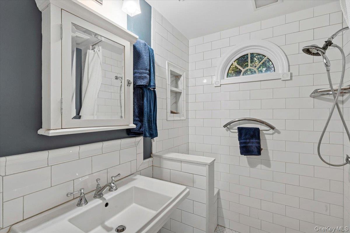 16 Stuart Avenue Property Photo 16