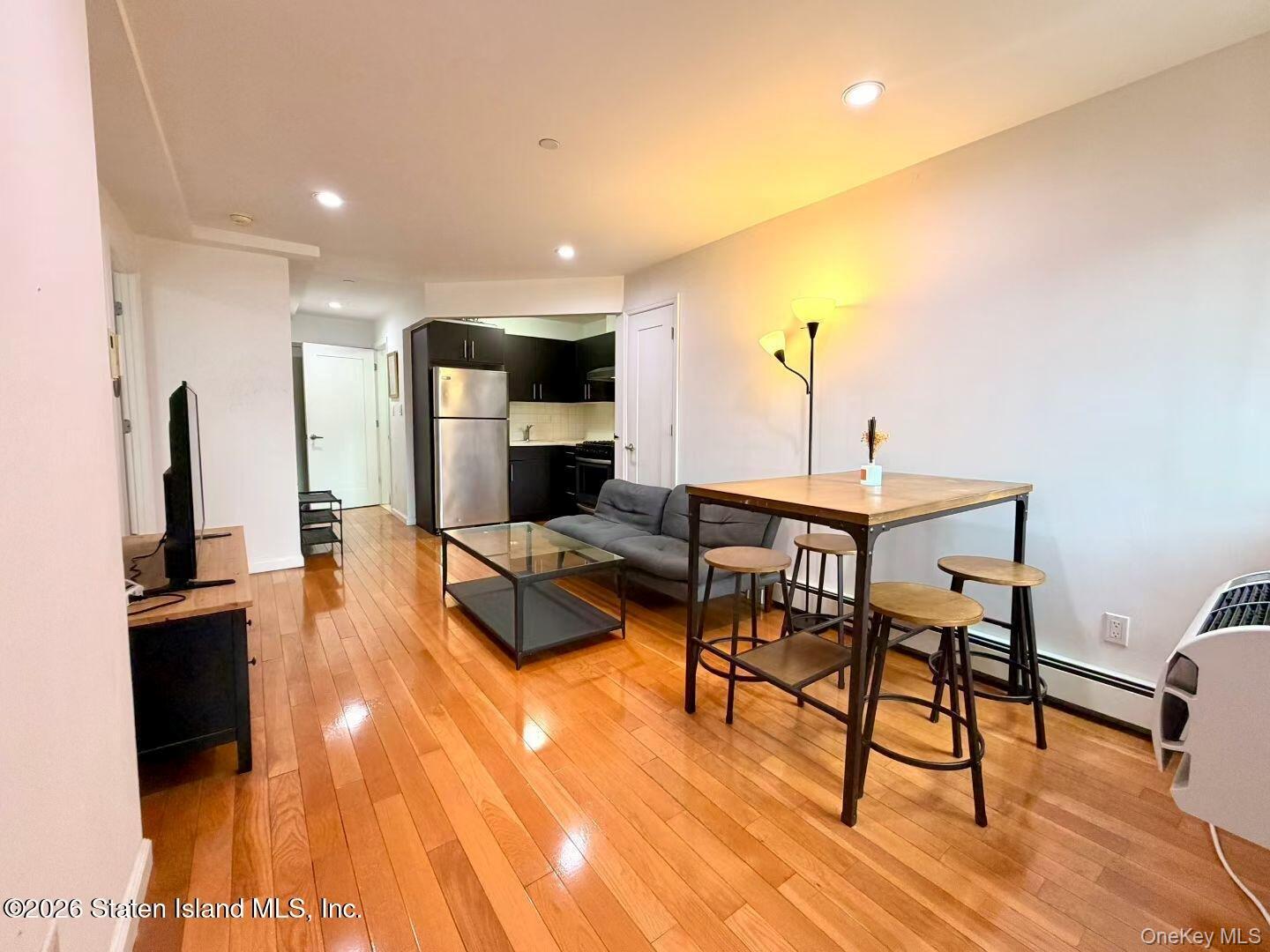 144-85 Roosevelt Avenue 3e Property Photo 8