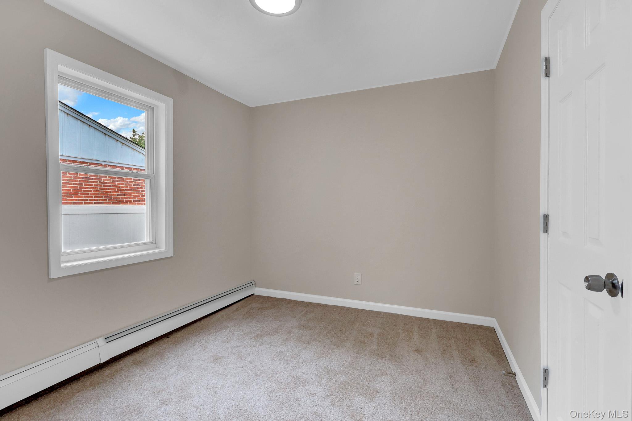 386 Tallwood Drive Property Photo 11