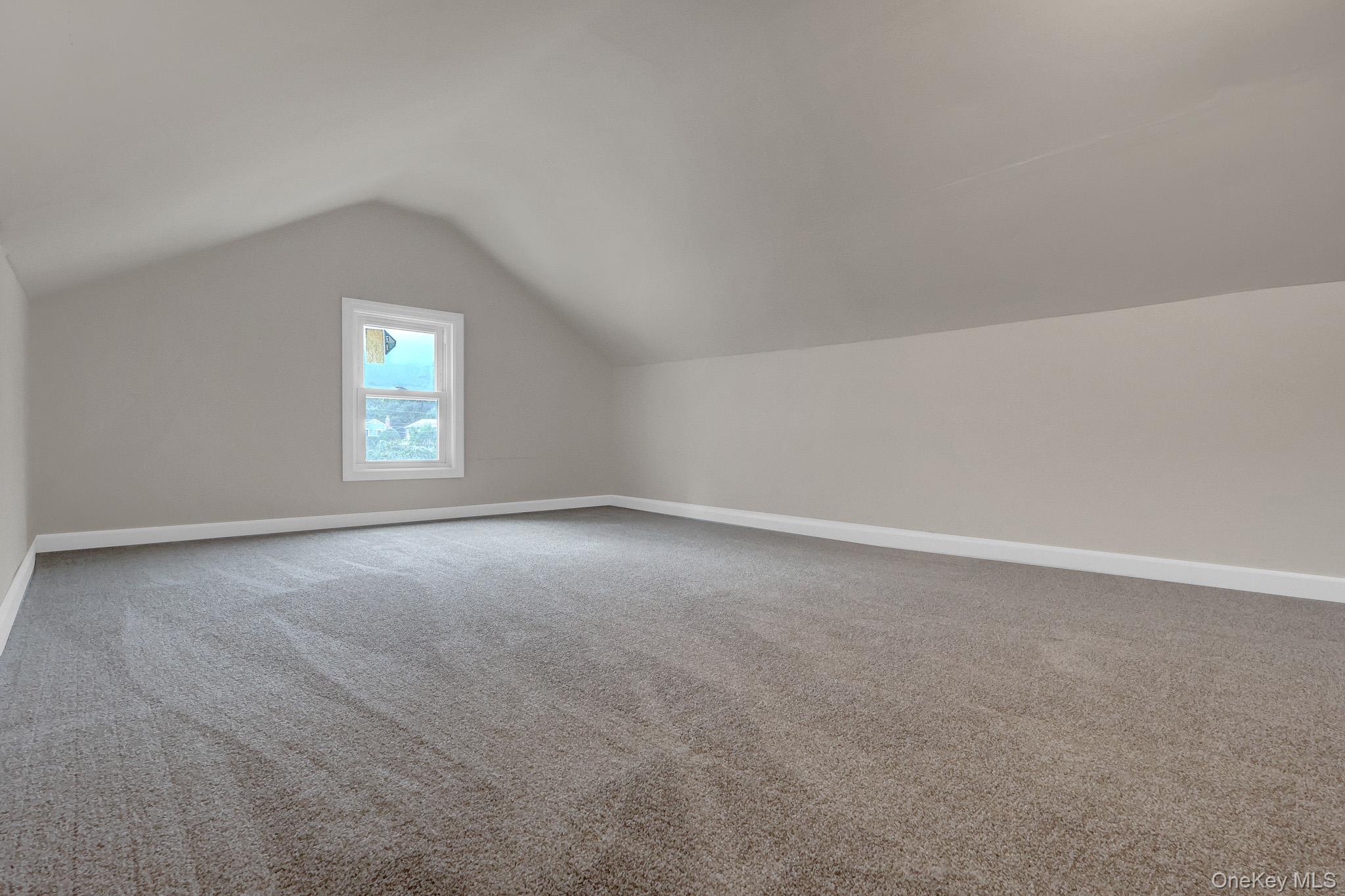 386 Tallwood Drive Property Photo 16