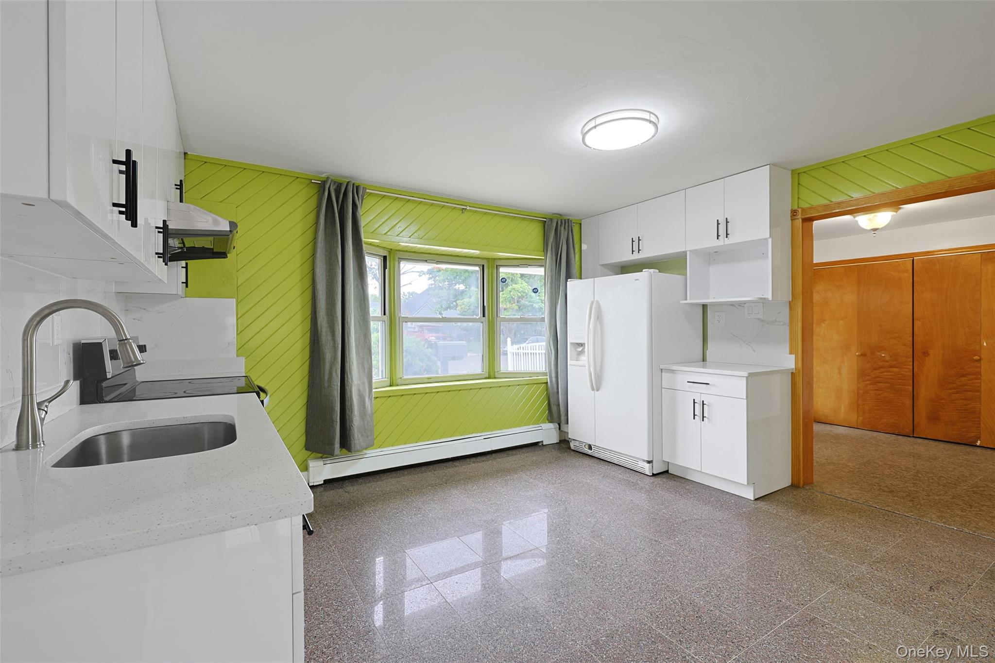82 Lantern Road Property Photo 5