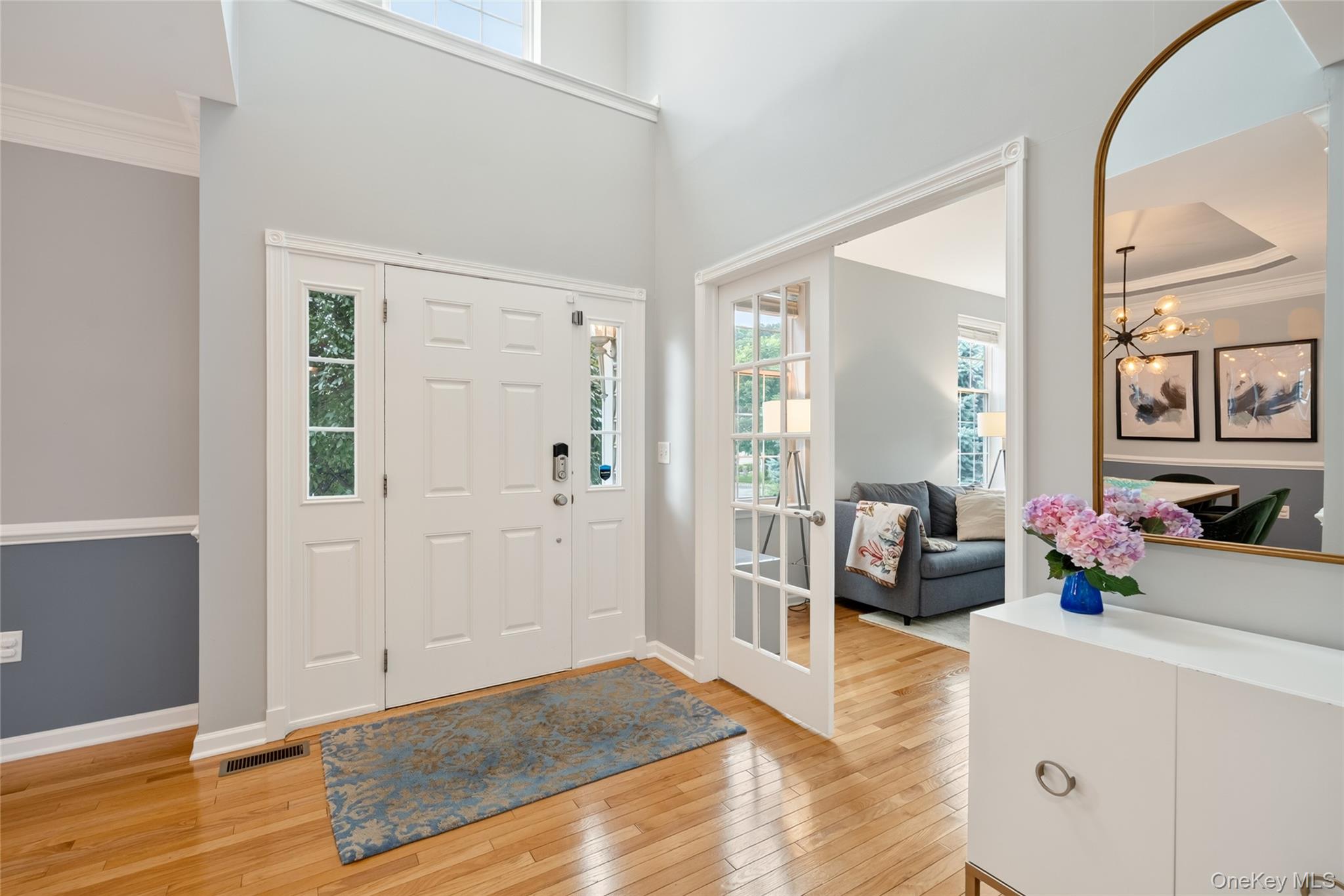 1307 Glastonbury Lane Property Photo 9