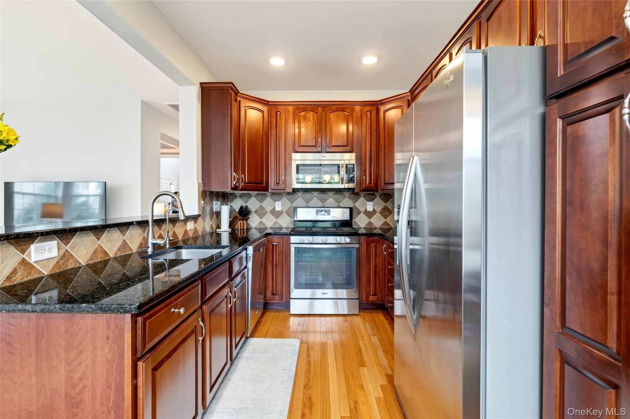 1307 Glastonbury Lane Property Photo 18
