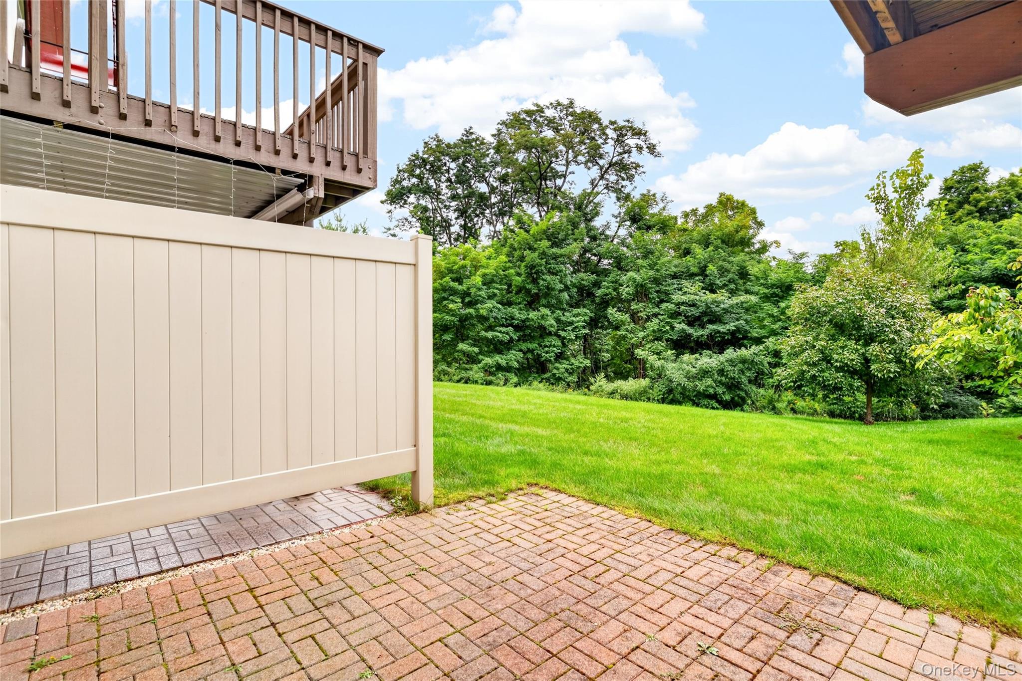 1307 Glastonbury Lane Property Photo 39