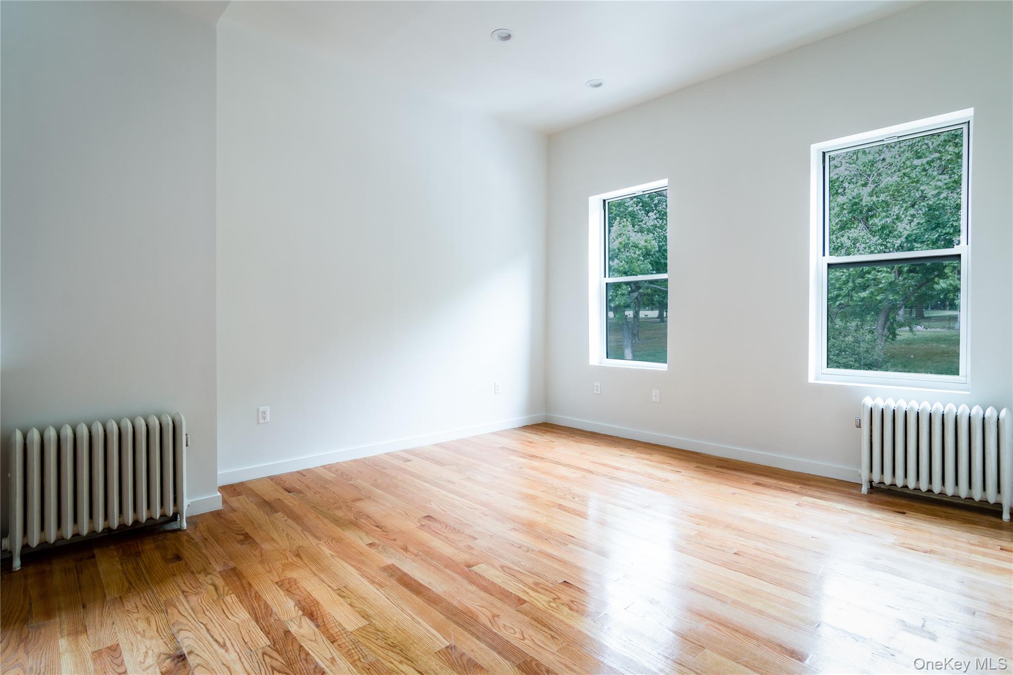 1501 Teller Avenue Property Photo 2