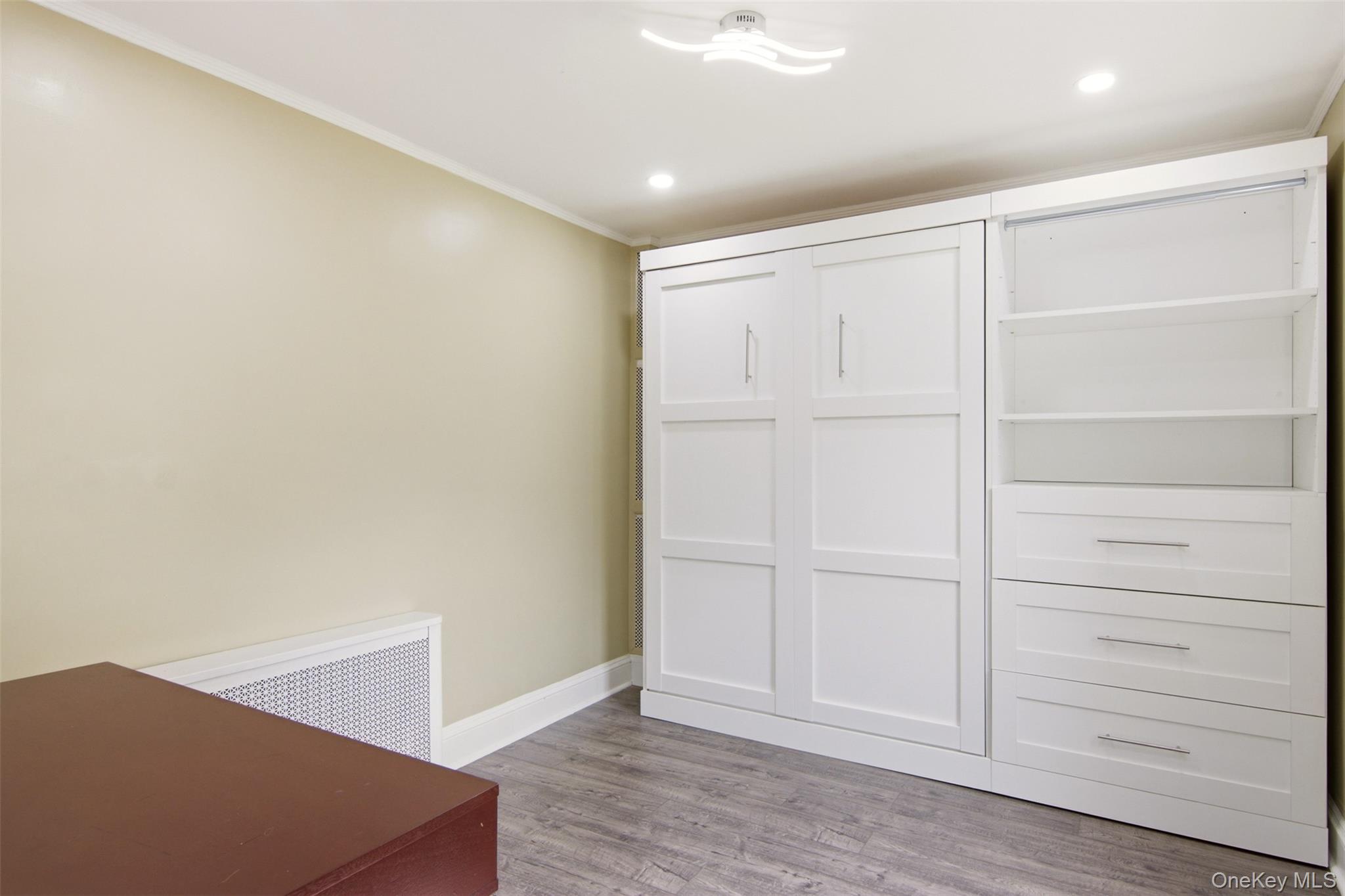 21 Sherrard Street Property Photo 7