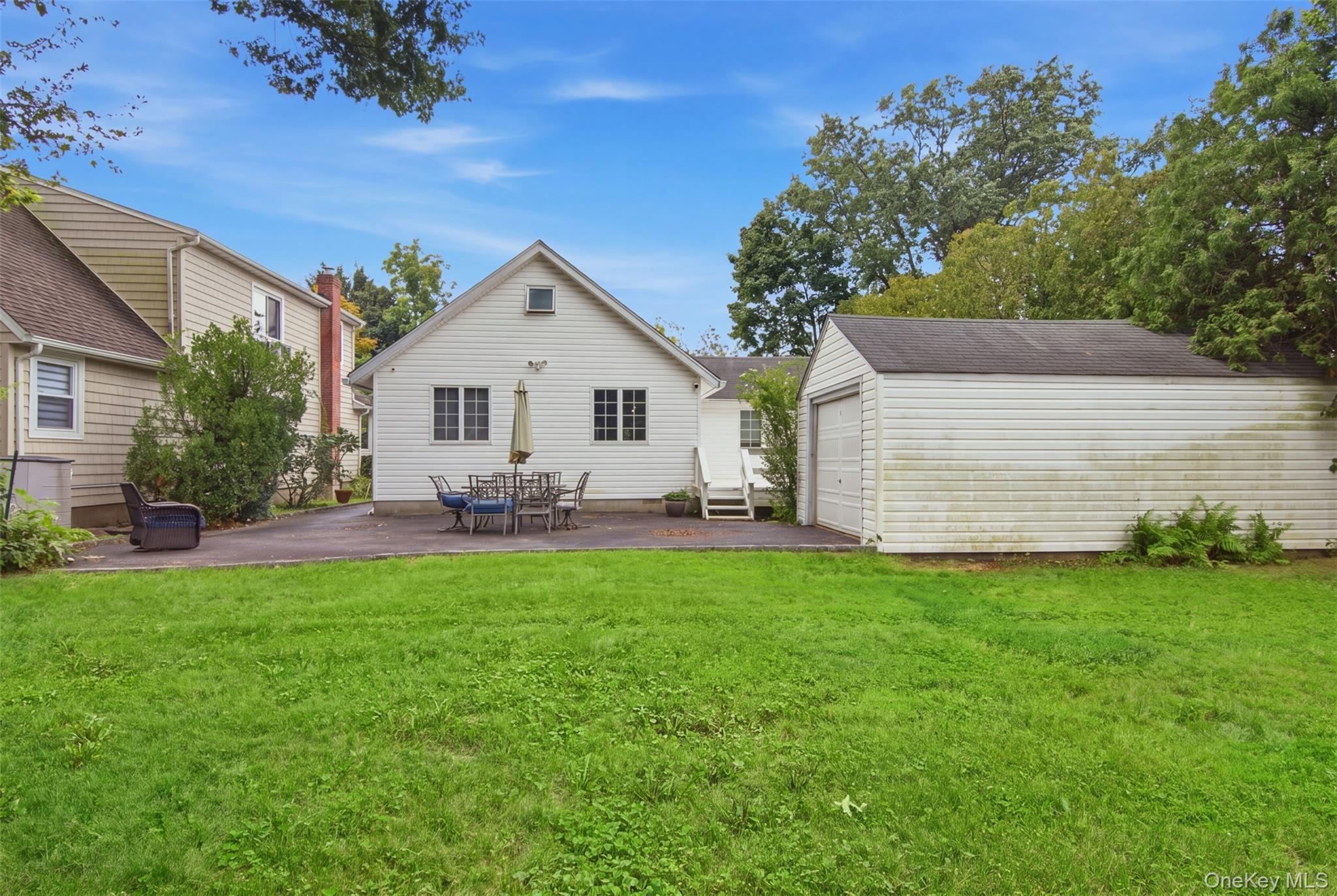 21 Sherrard Street Property Photo 14