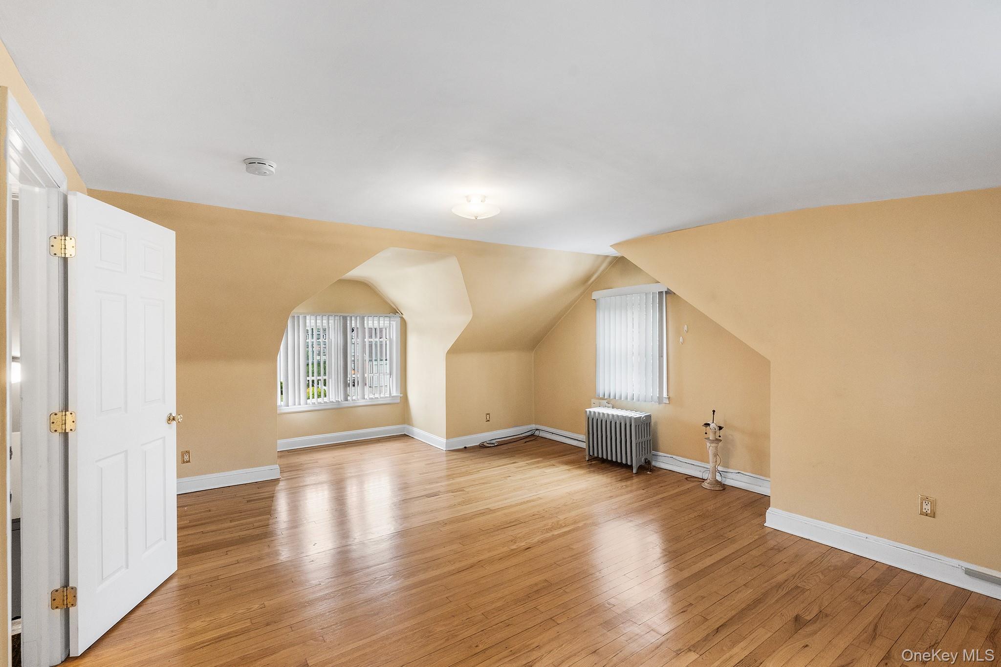 711 Charter Court Property Photo 21