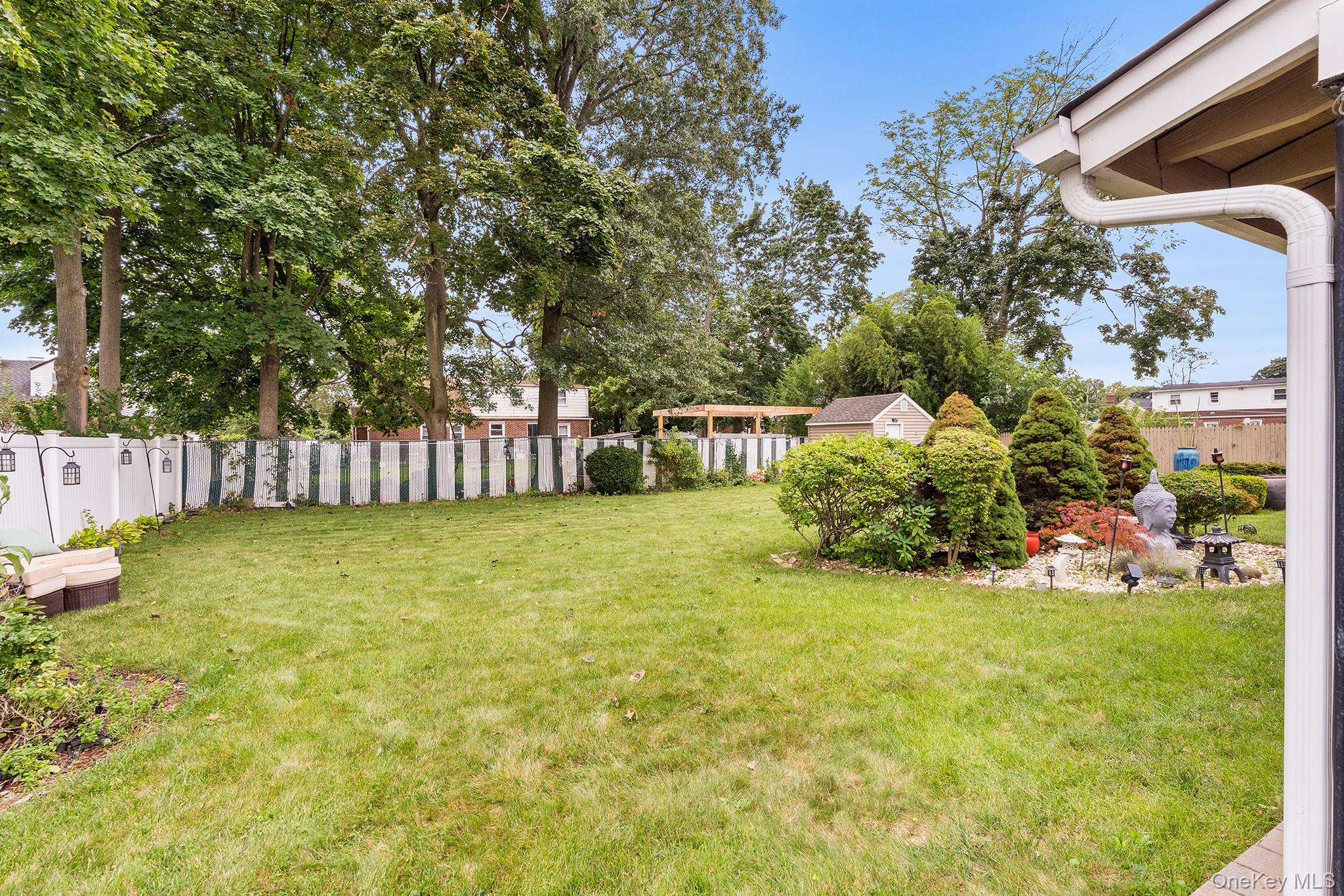 711 Charter Court Property Photo 43