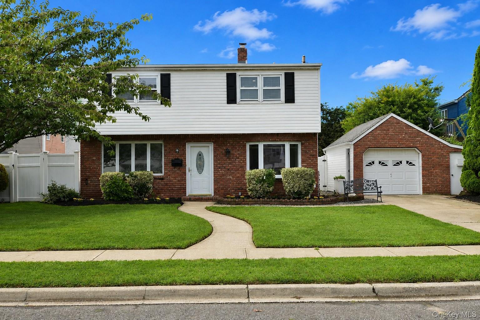 7 Swan Lane Property Photo 1