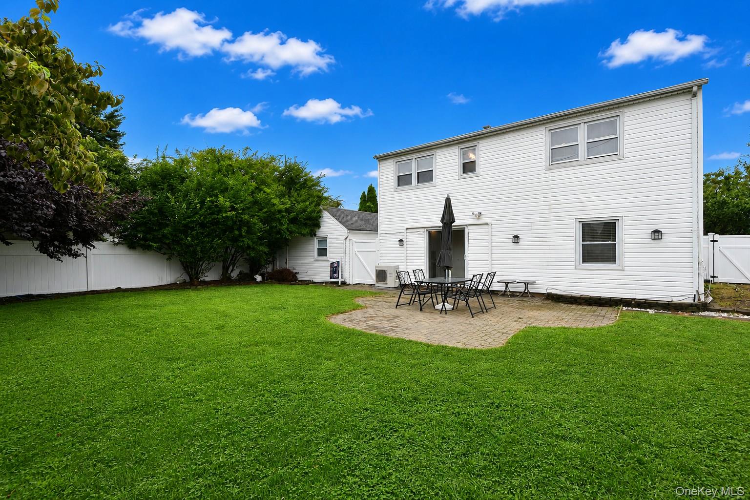7 Swan Lane Property Photo 2