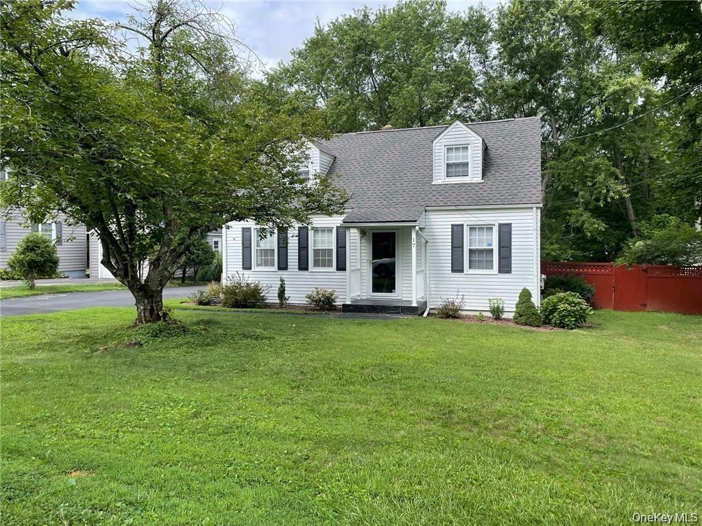 17 Kinderhook Drive Property Photo 2