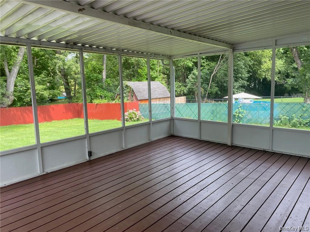 17 Kinderhook Drive Property Photo 13