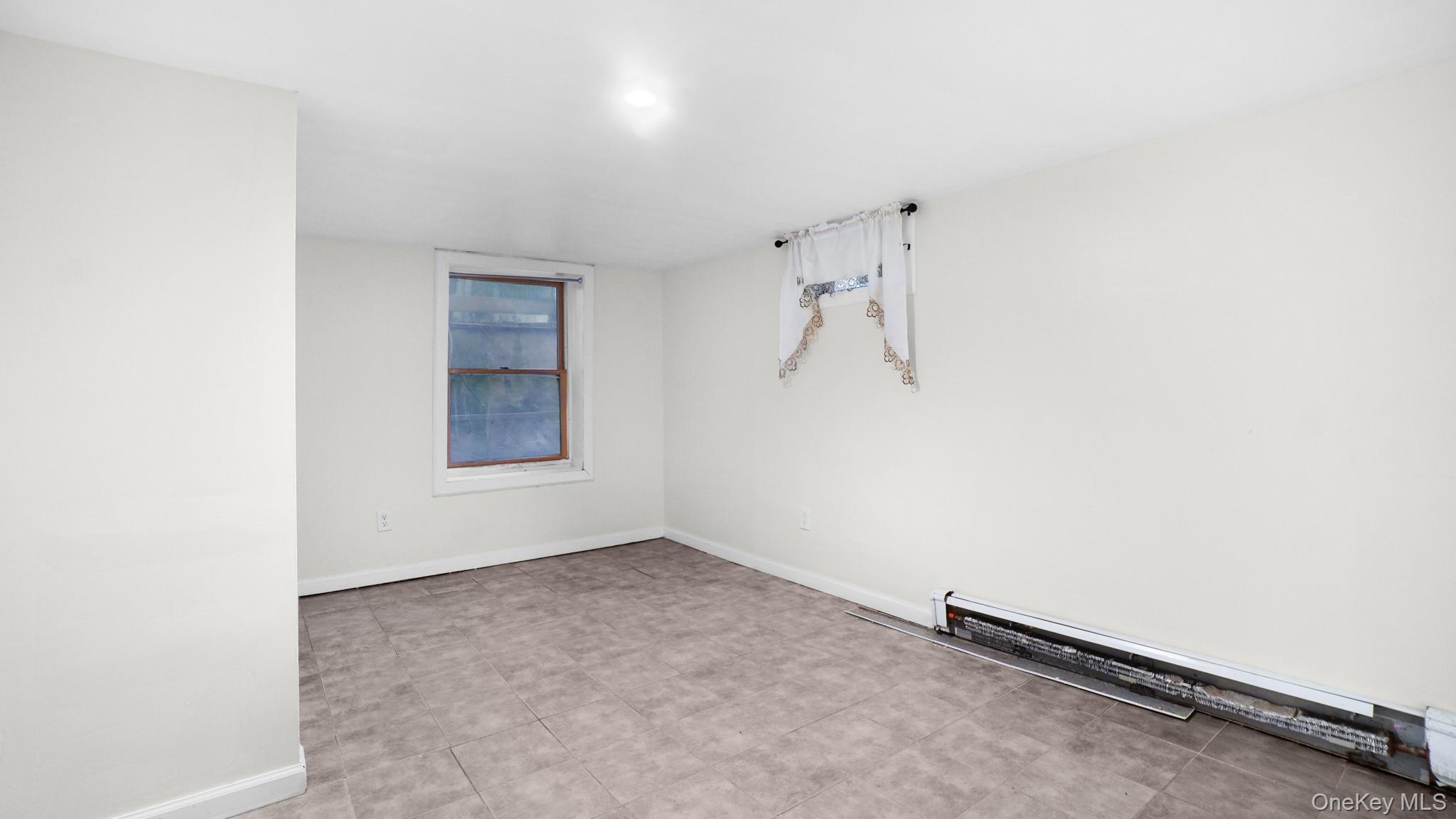 465 Clift Street Property Photo 12