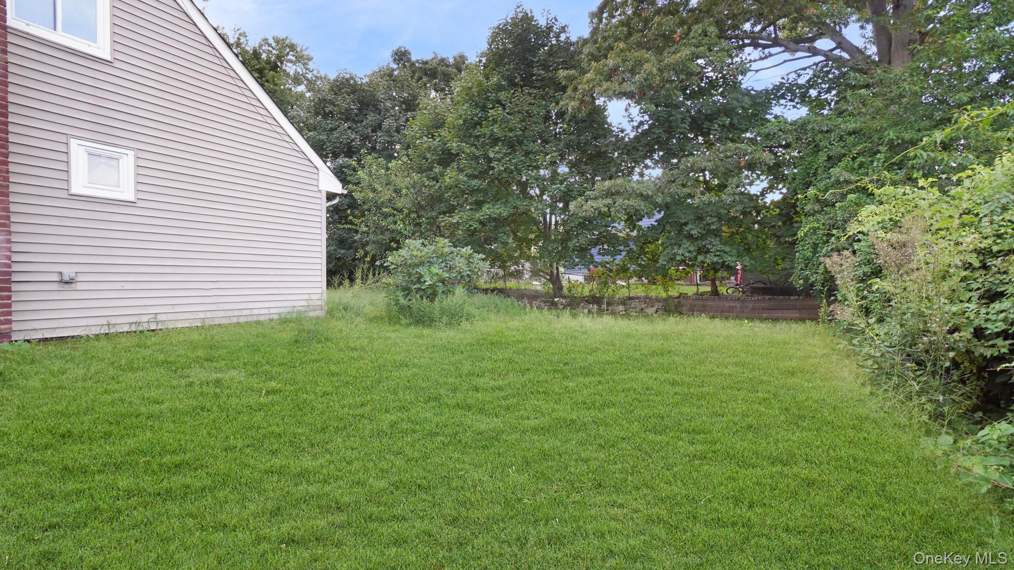 465 Clift Street Property Photo 15