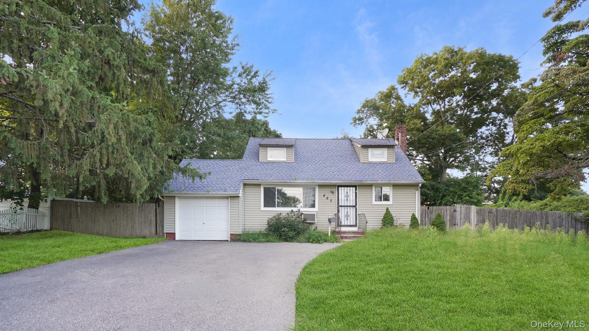 465 Clift Street Property Photo 16