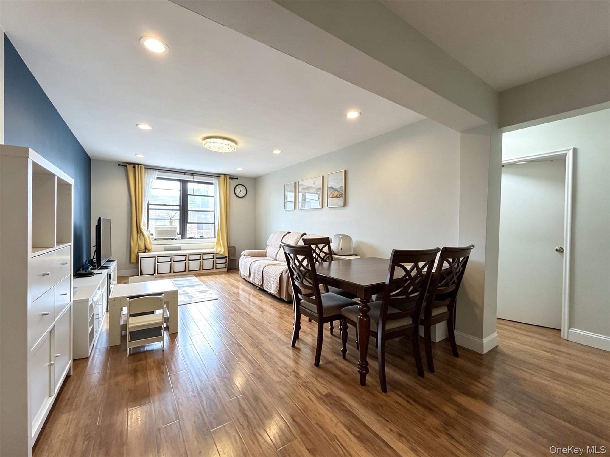 15020 71st Avenue 6j Property Photo 3