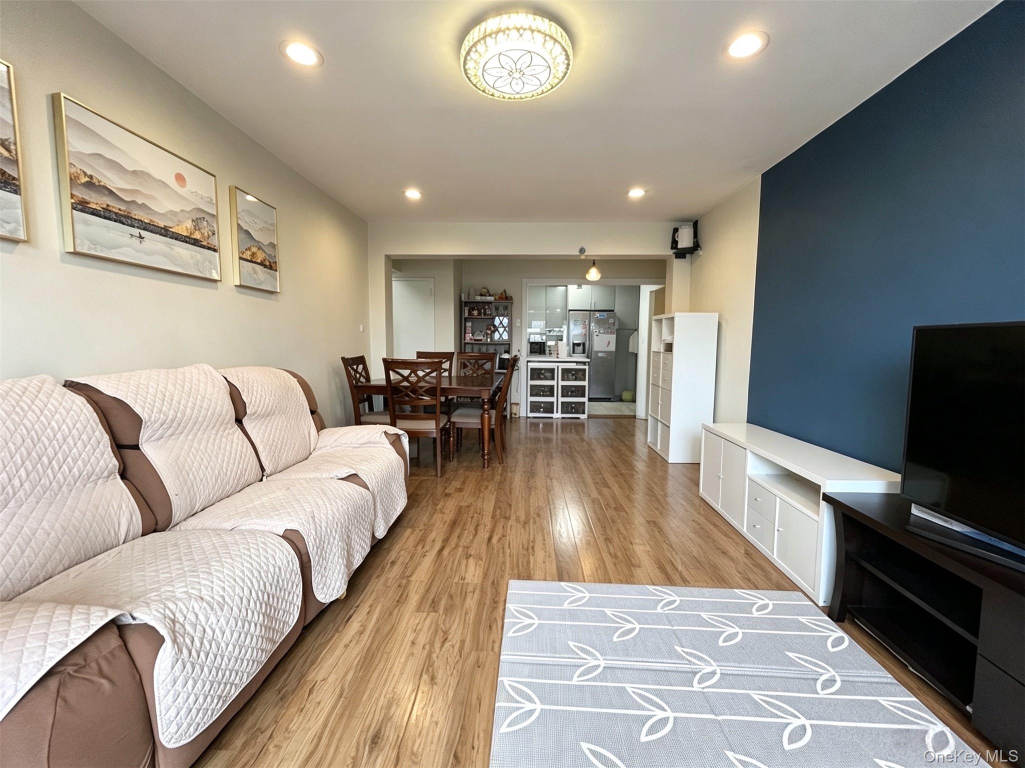 15020 71st Avenue 6j Property Photo 5