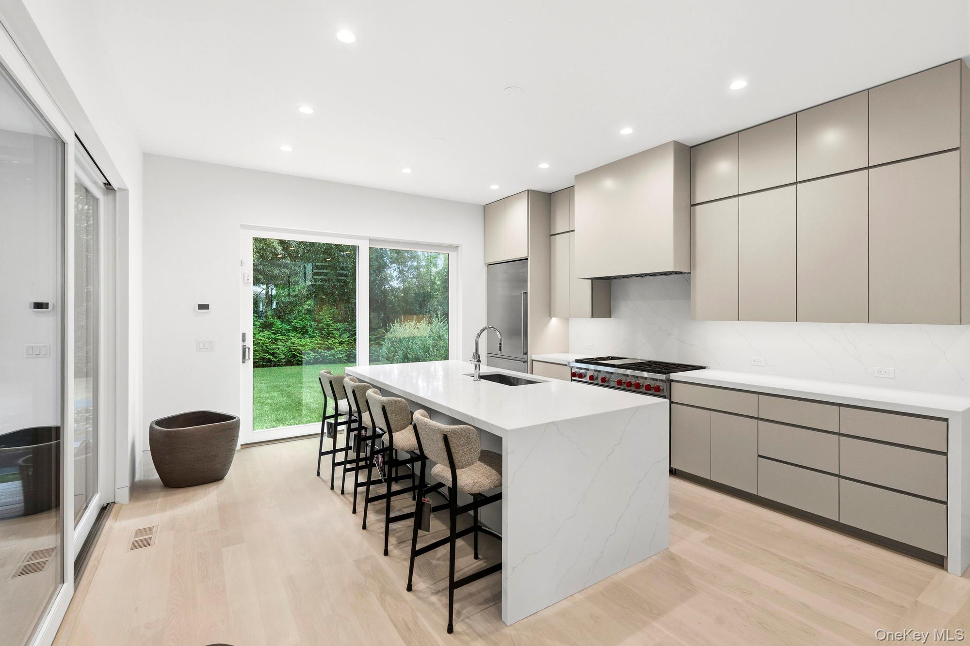 16 Gould Street Property Photo 5