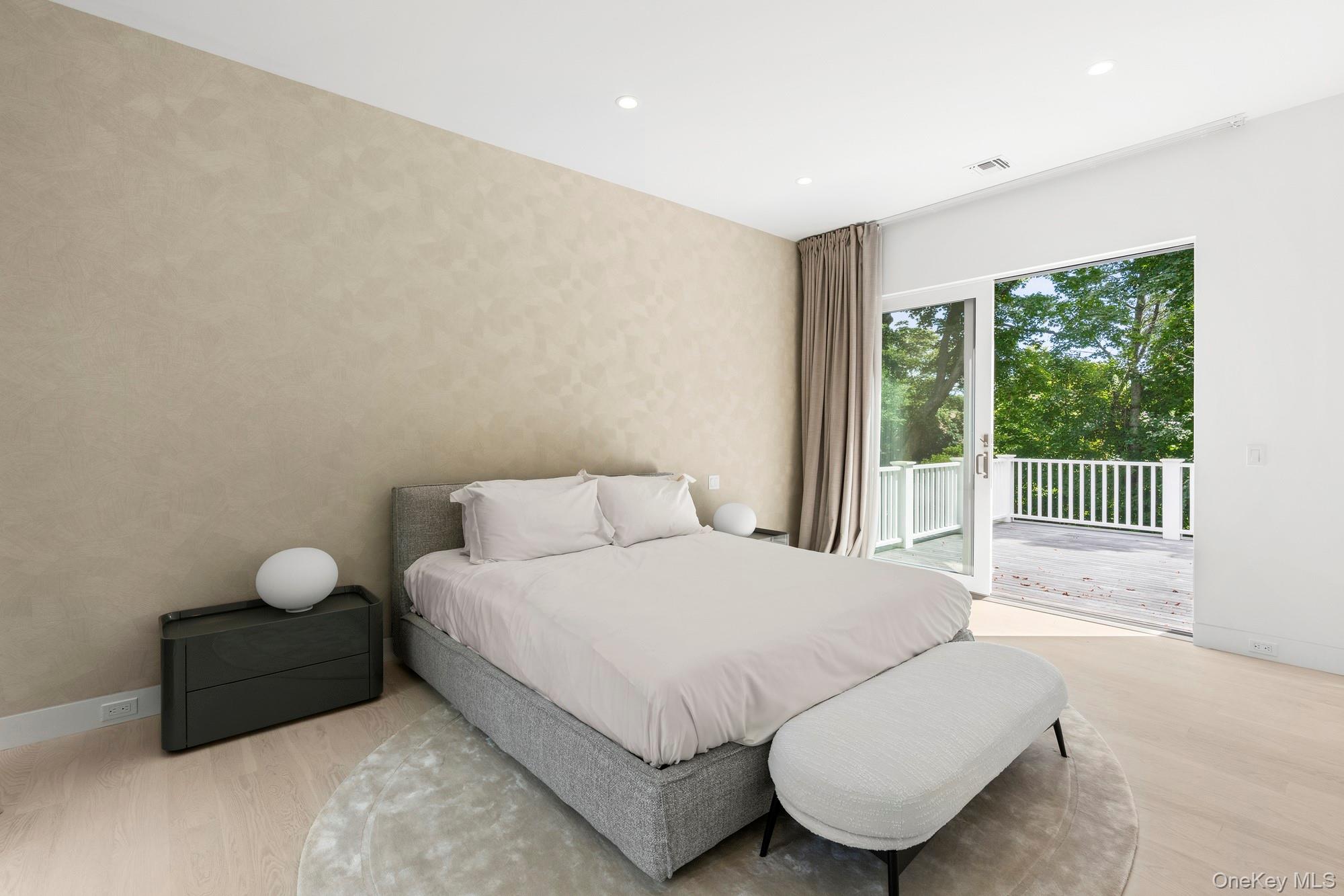 16 Gould Street Property Photo 9