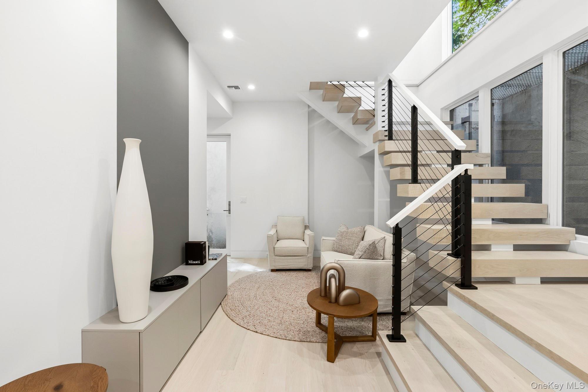 16 Gould Street Property Photo 14