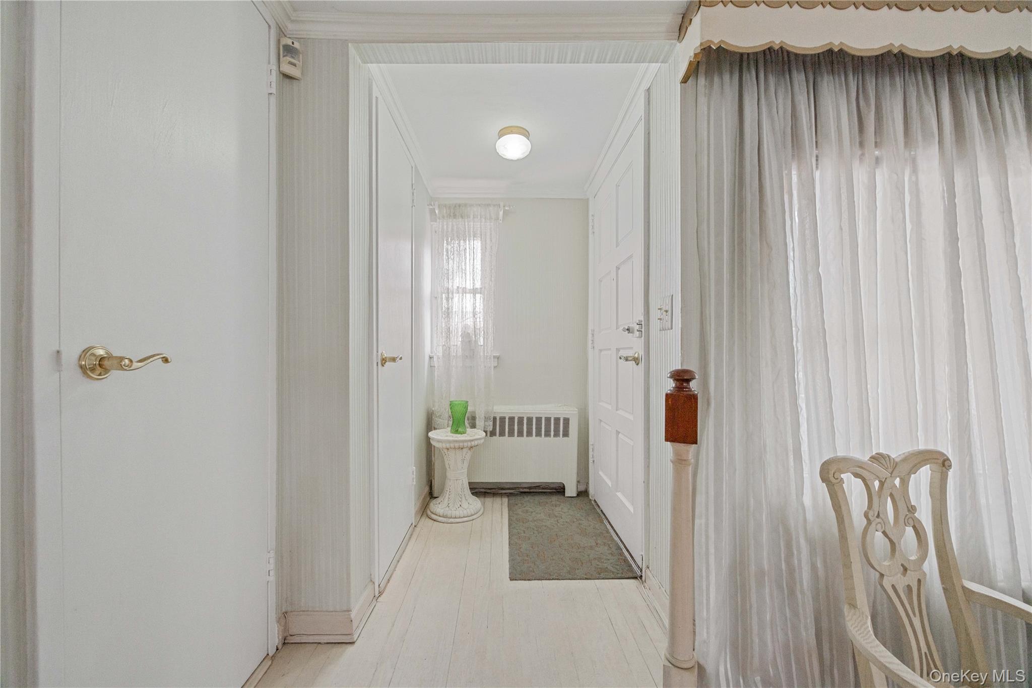 727 Hollywood Avenue Property Photo 6