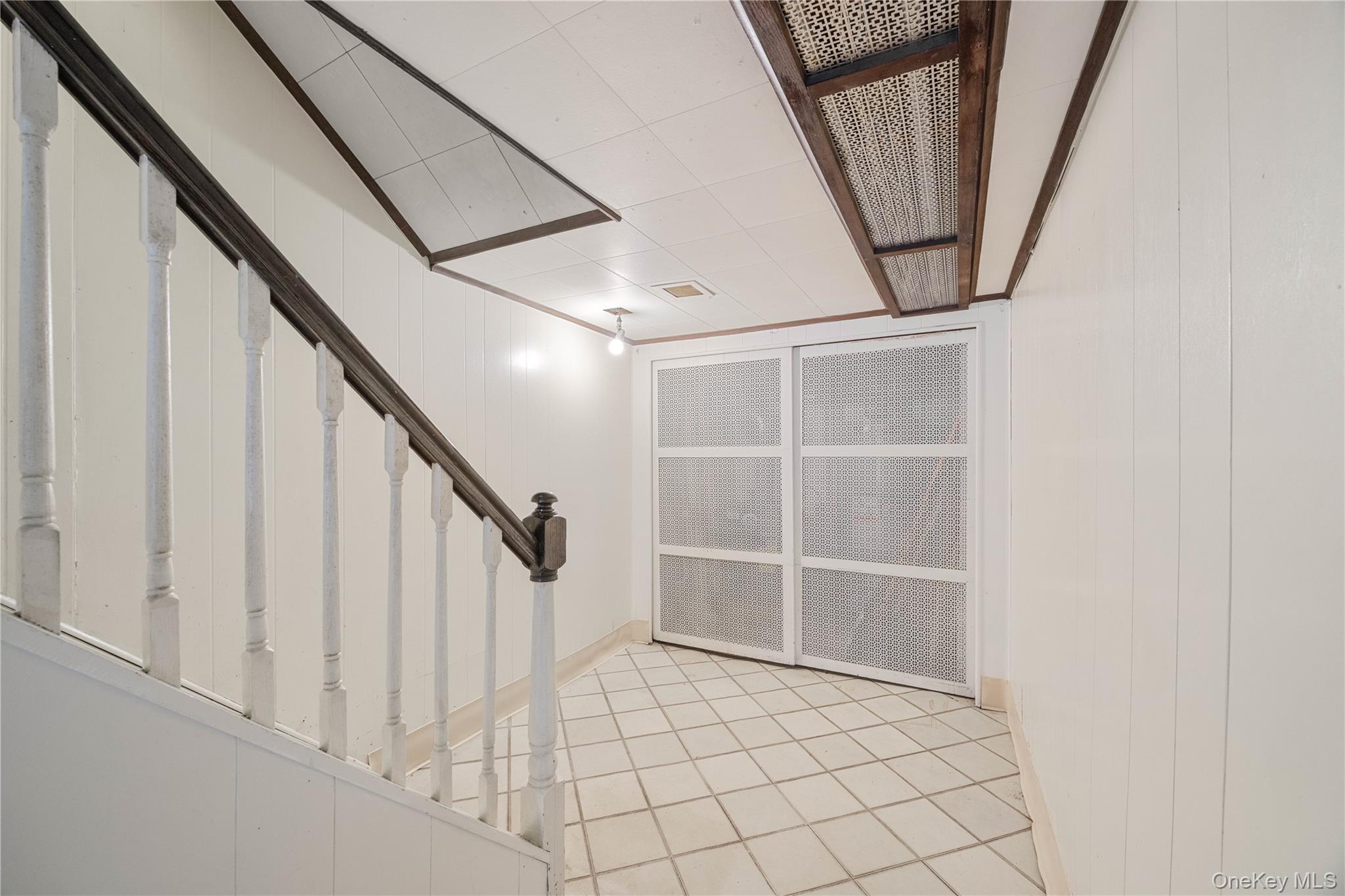 727 Hollywood Avenue Property Photo 31
